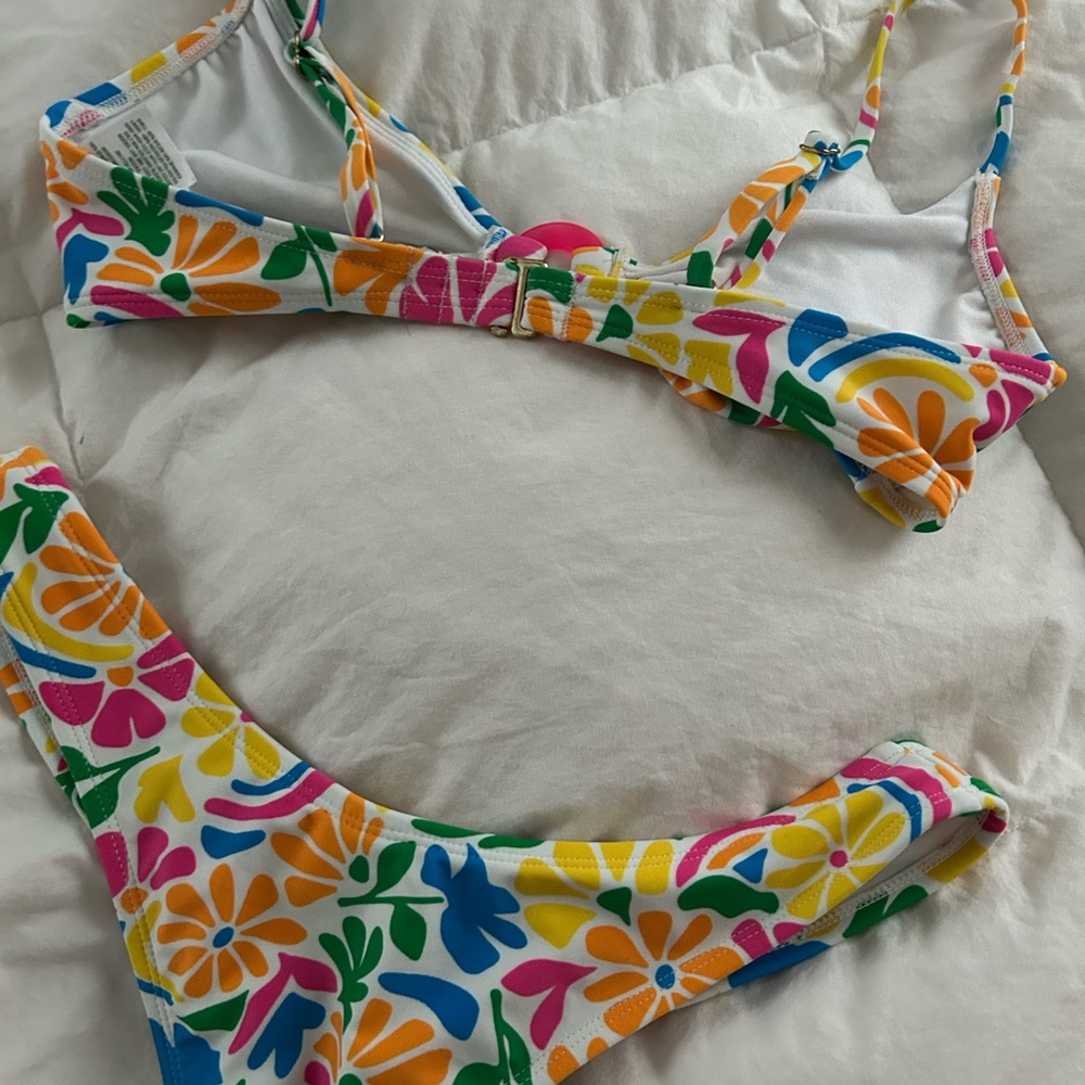 Retro Bikini Set - Picture 2 of 3